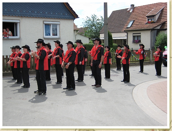 20080622 Fambach,Umzug,Kraeussels Inn,dafo 0 (43)